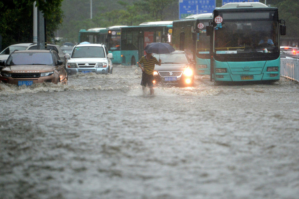 食品傳送帶廠家：廣東強降雨，你的快遞還好嗎
